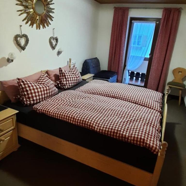 Ferienhaus Klotz mit Kinderzimmer und Spielsachen - Two-Bedroom Apartment - 14
