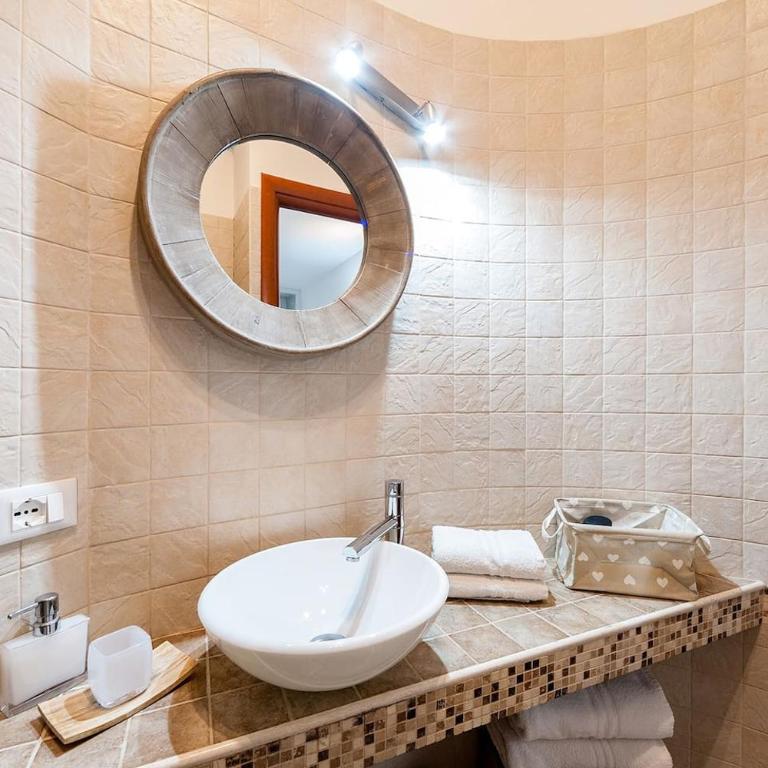 St. Peter - Loft at 50m from Metro (up to 4) - Appartamento con 1 Camera da Letto - 14