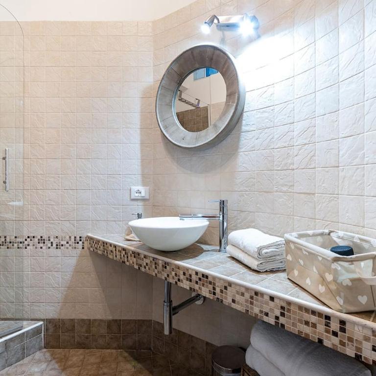 St. Peter - Loft at 50m from Metro (up to 4) - Appartamento con 1 Camera da Letto - 13