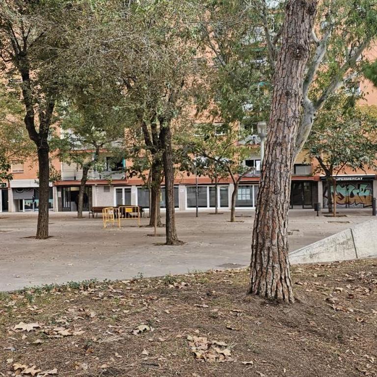 8 min walk to the beach & 10 min walk to Convention Centre ! - Apartment - 30
