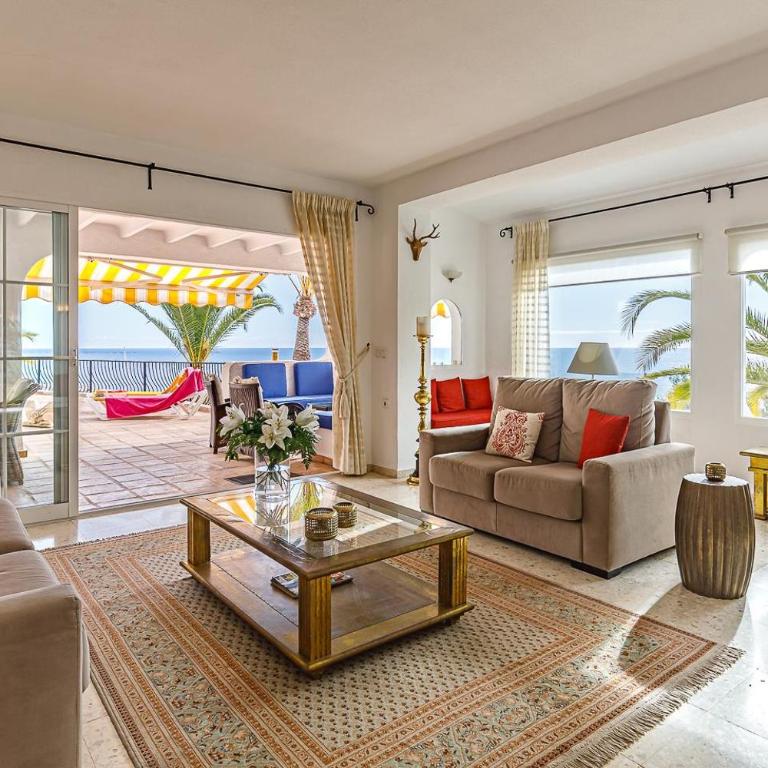 Campomanus - Villa - 1