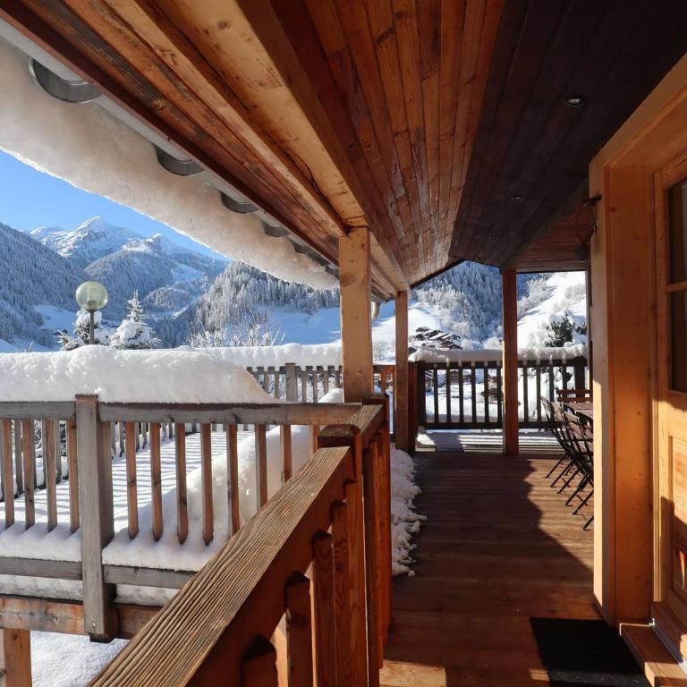 Chalet contemporain 8 pers, 4 chambres, vue sur montagnes, parking, près village - FR-1-342-243 - Three-Bedroom Chalet - 16
