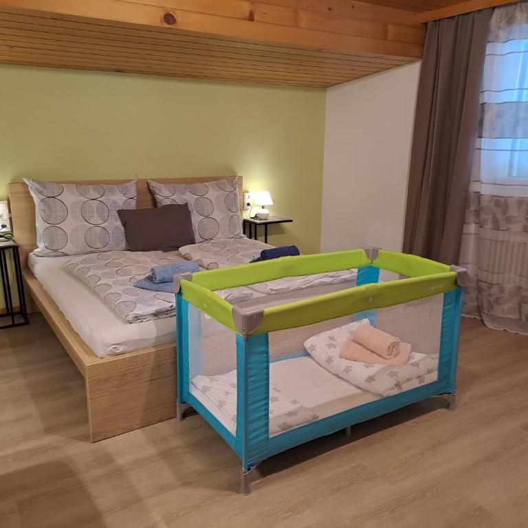 Alpenbauernhaus Konzett - Apartment mit 3 Schlafzimmern und Bergblick - 8