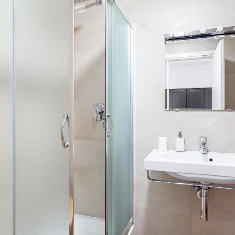 GuestHost - Florence Statuto Bright and Modern Apartment - Appartamento con 1 Camera da Letto - 13