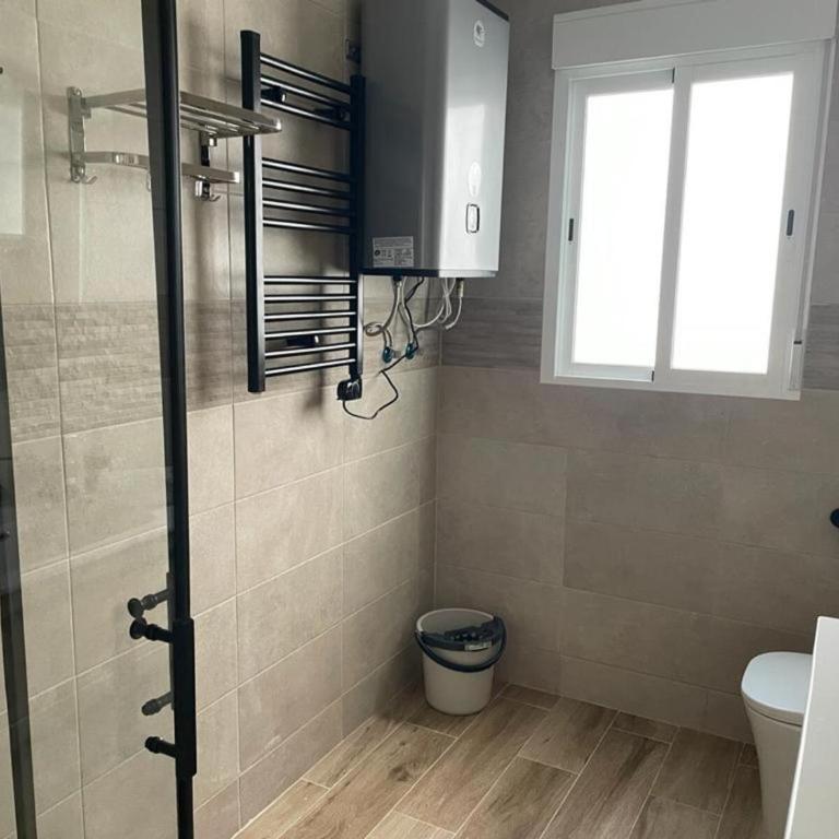U3 Apartamento bien comunicado Madrid centro - Three-Bedroom Apartment - 11