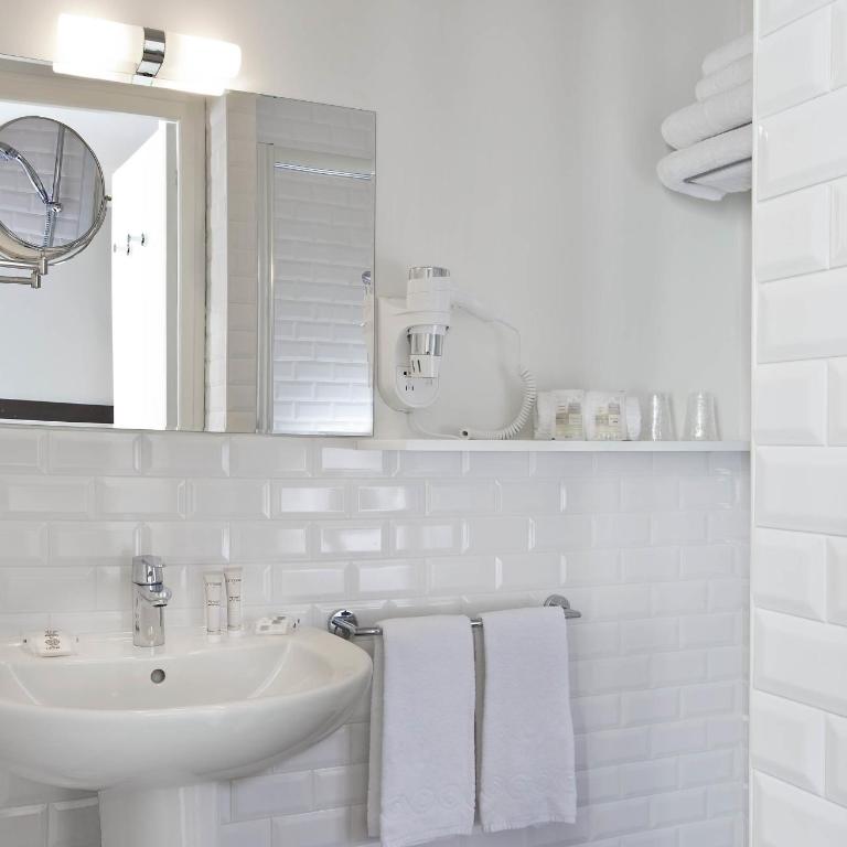Hôtel des Ecrivains - Chambre Double ou Lits Jumeaux Club - 7
