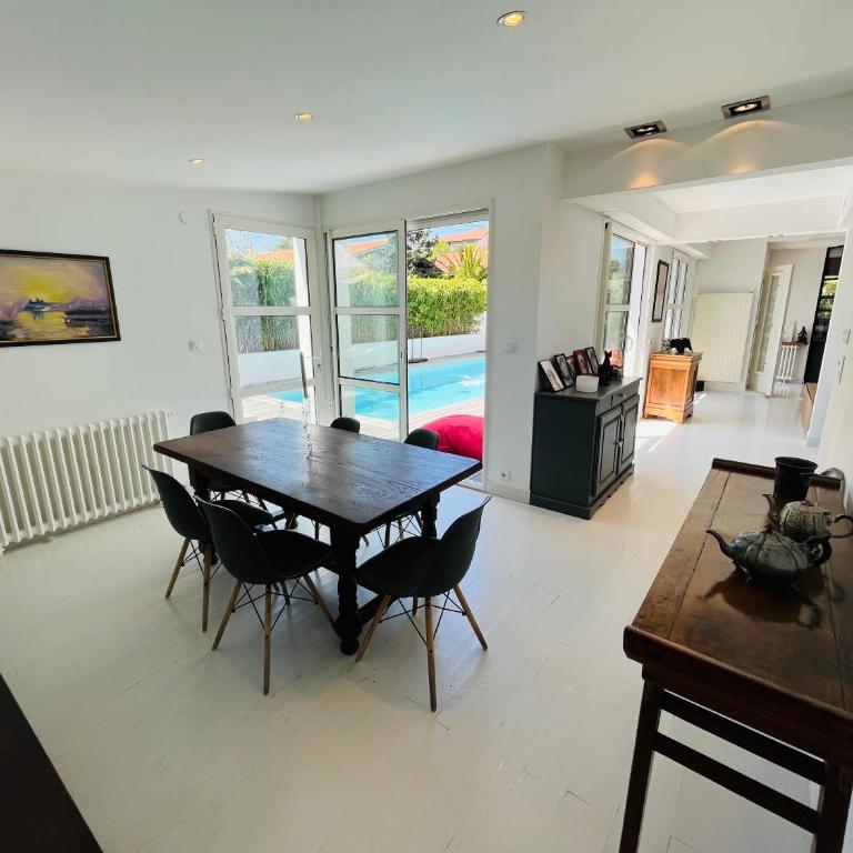 Biarritz, Castellamare, Magnifique maison avec piscine - Villa - 10