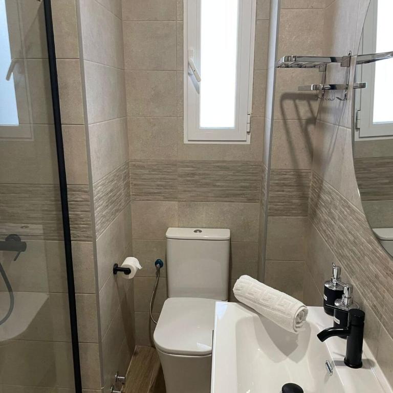 U4 Apartamento centro Madrid - Two-Bedroom Apartment - 12