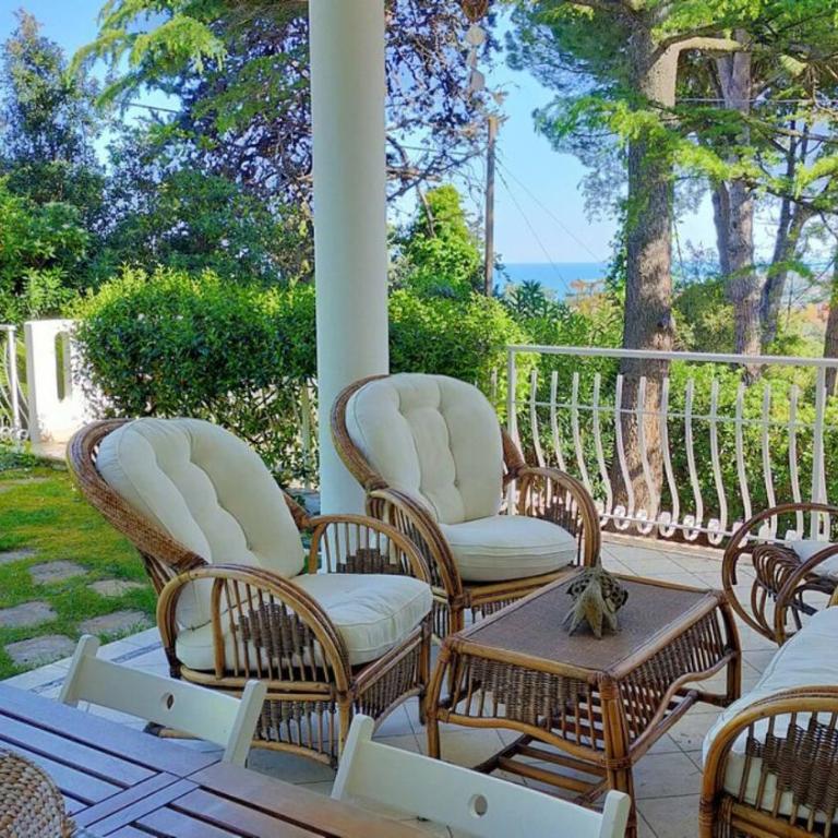 Villa Pentalocale con Piscina e spiaggia incluse Taunus Vacanze Villa Girasoli - Villa - 2