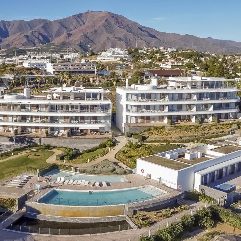 ViVi Homes - Alessio Pool, Sauna, Spa, Gym & Beach - Apartamento Deluxe - 58