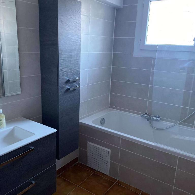 4MIR11BLEU - Appartement avec place de parking proche centre ville - Appartement en Duplex - 8