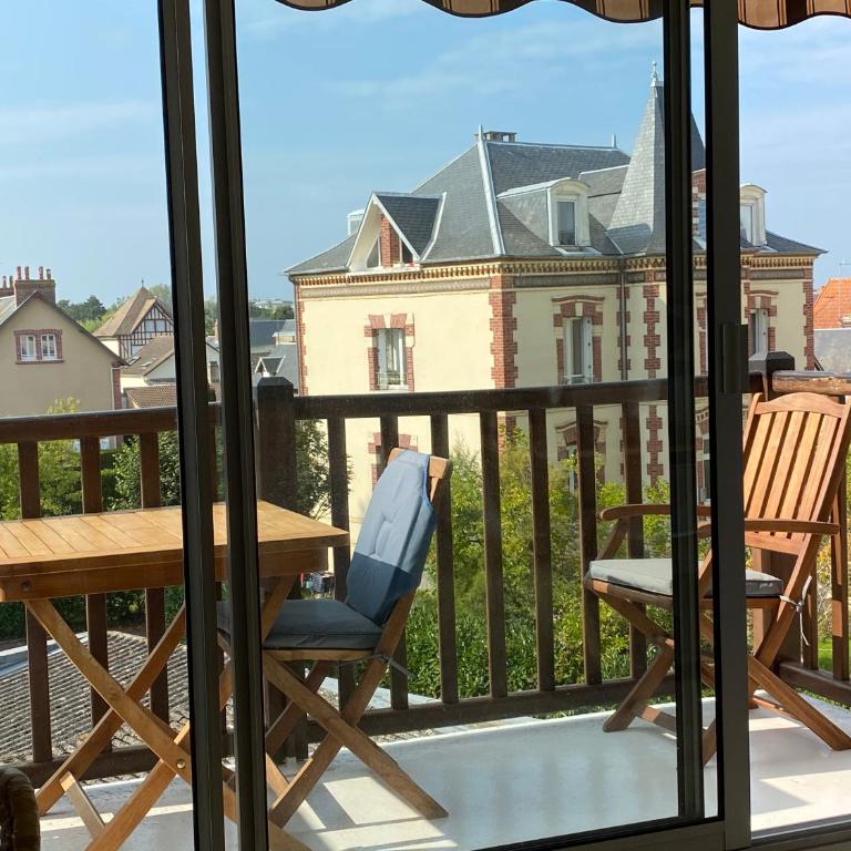 Hyper Centre - 2 PIÈCES tout confort - Terrasse - ascenseur - - Appartement 1 Chambre - 1