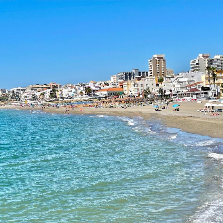 Carihuela Dreams Torremolinos - Two-Bedroom Apartment - 43