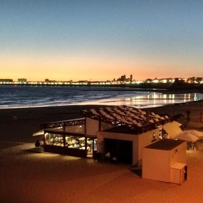 Sopranis del MAR Apartamento Centro Cádiz, junto playa y estación de tren y bus y parkings - Apartamento de 1 dormitorio - 17