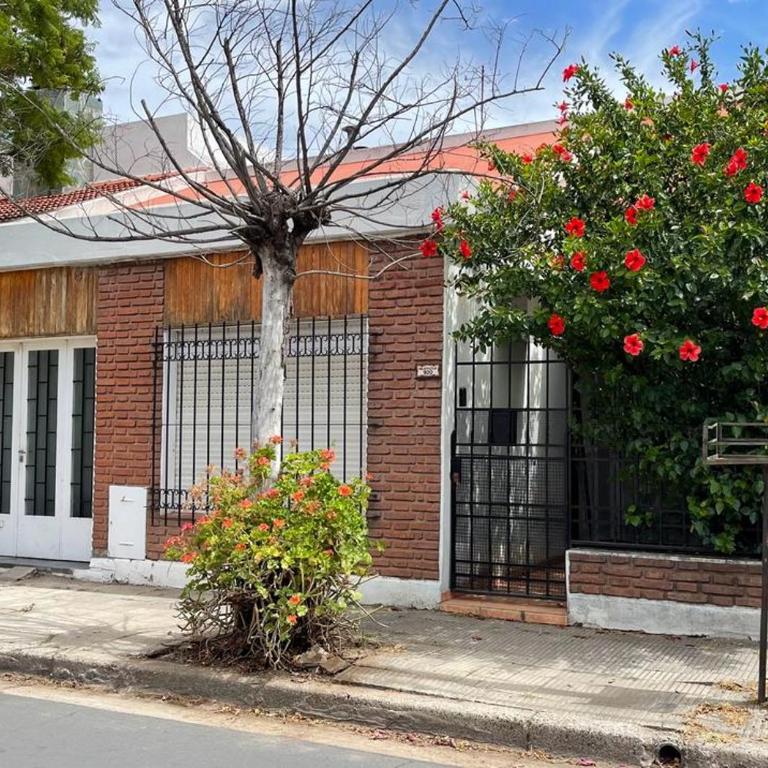 CASA BARRIO UNIVERSITARIO Nicaragua 920 - Casa de 3 dormitorios - 1