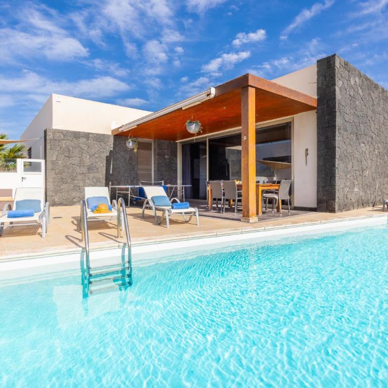Villa Sal Marina - Three-Bedroom Villa - 1