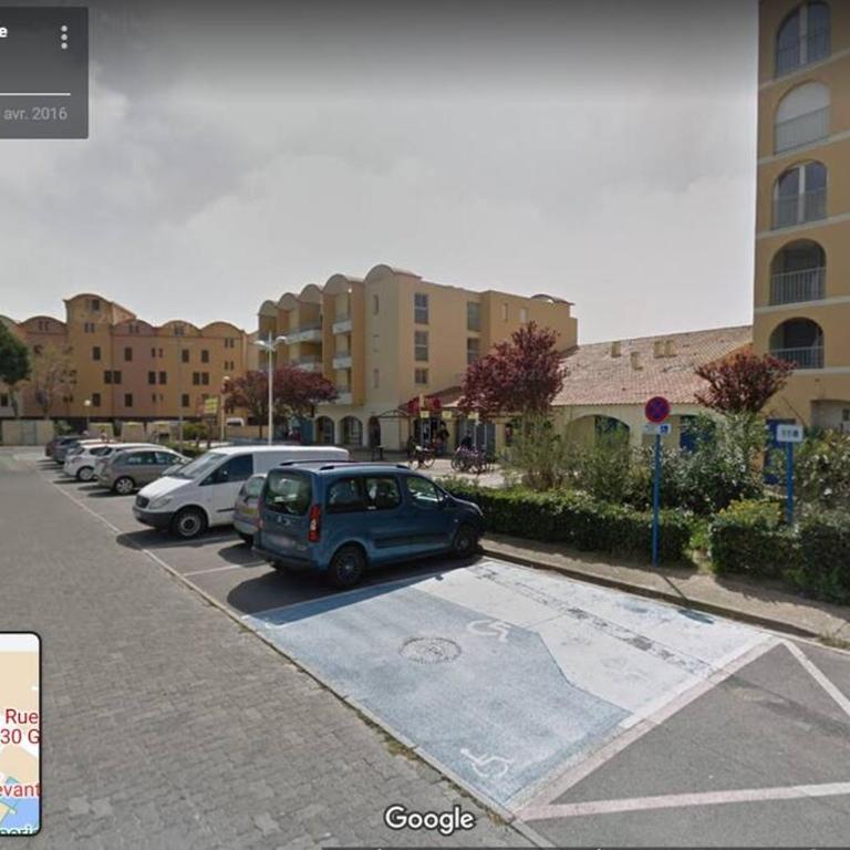 L'Escapade : Charmant T2 -Parking gratuit, piscine, wifi, clim - Appartement 1 Chambre - 11