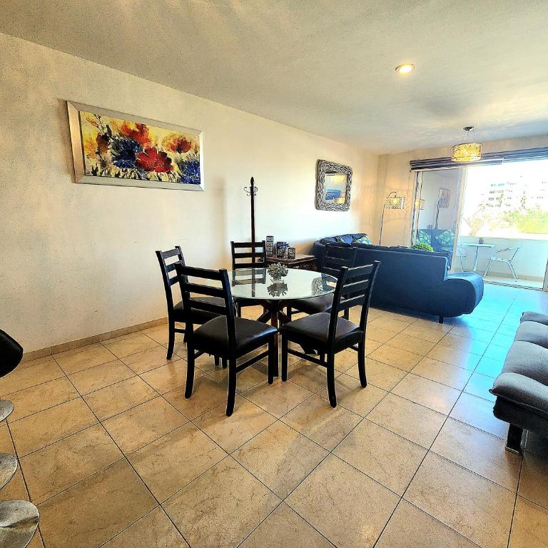 Bahia del tezal 202b: 2BR/2BT Condo, Big pool, 5 minutes walk to Beach! - Apartamento de 2 dormitorios - 8