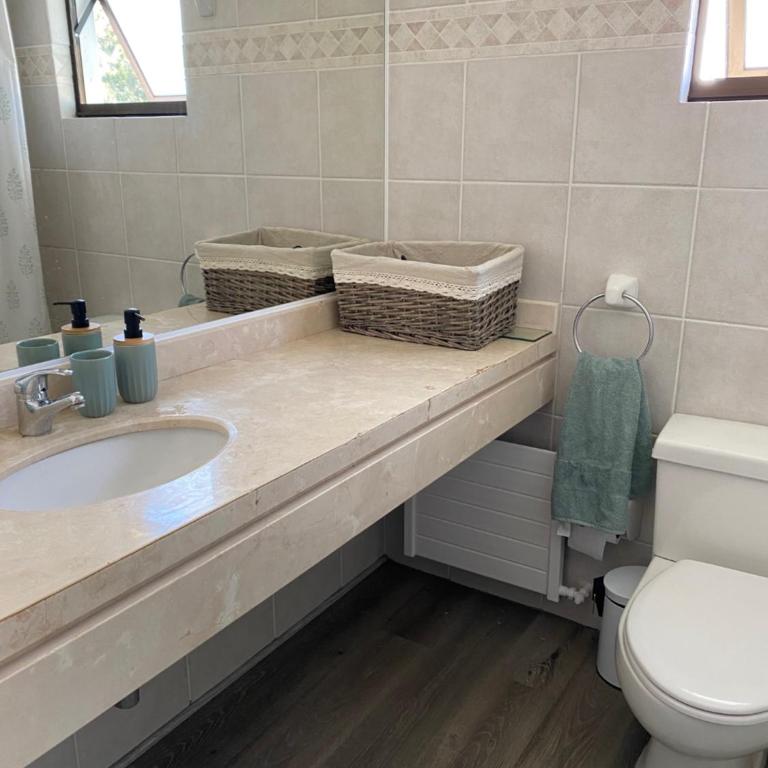 Amplio depto Marbella, Maitencillo - Apartamento con vistas al jardín - 8