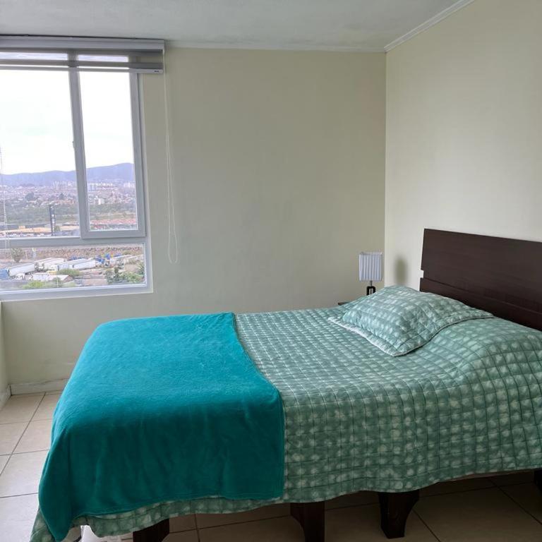 Lindo departamento a pasos de la playa - Three-Bedroom Apartment - 12