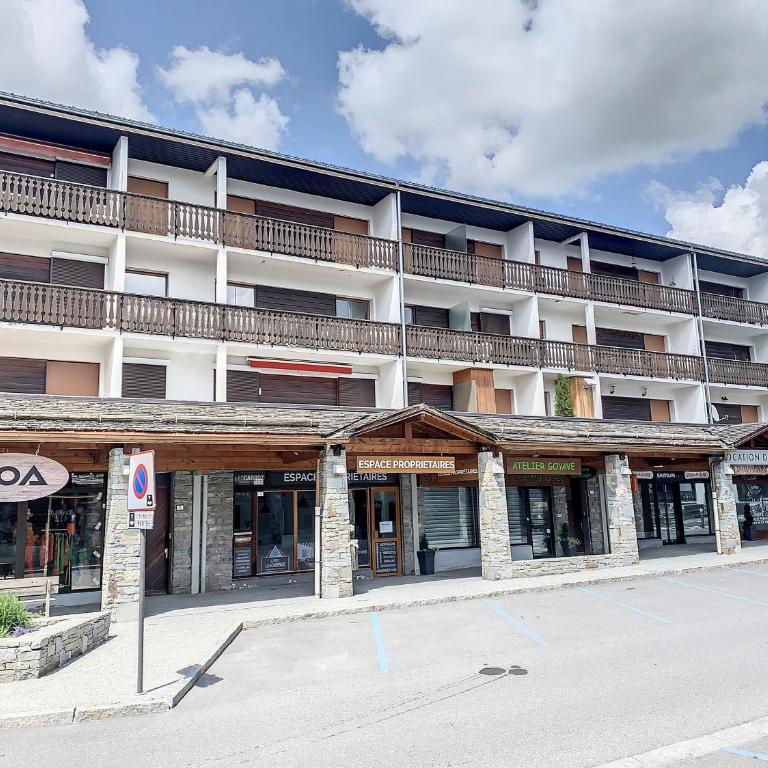 3 Pièces 6/8 Pers centre Carroz (AA111) - Appartement - 8