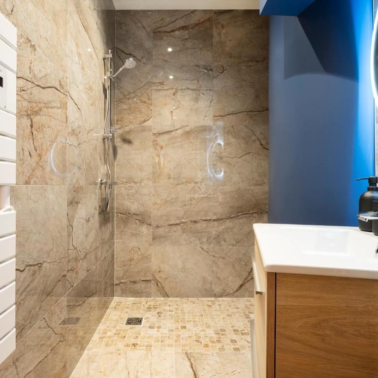 Une Romance au bord de l’eau (en hyper-centre) - Appartement 1 Chambre - 20