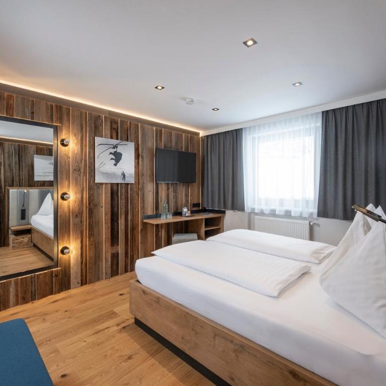 Austria Alpinhotel Ski IN Ski OUT an der Edelweissbahn - Superior Doppelzimmer - 1
