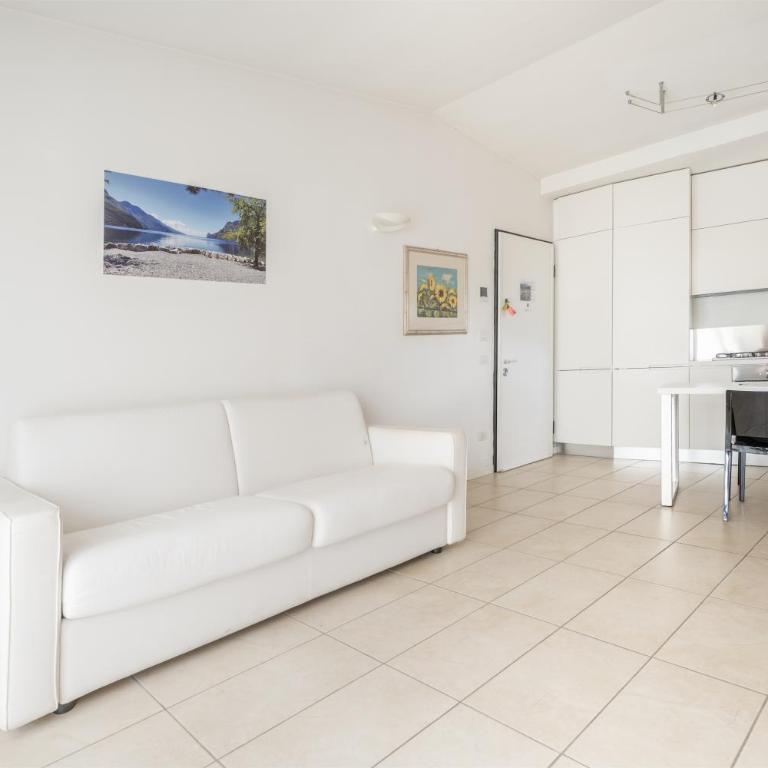 Garda App - Chiara - One-Bedroom Apartment with Terrace - 4