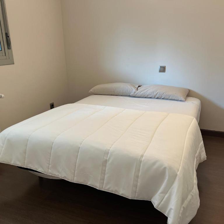 Amplio apartamento a 15 minutos de la Puerta del Sol - Apartamento - 2