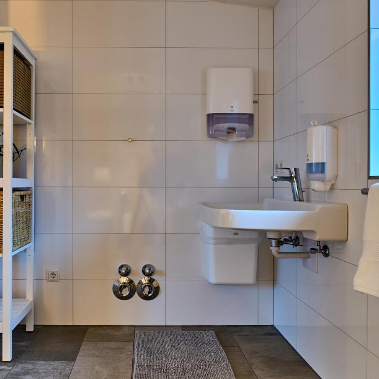 Charmante Wohnung für 2 Personen in Zentrumsnähe x Parkplatz x coworking-Arbeitsplätze im Haus - One-Bedroom Apartment - 6