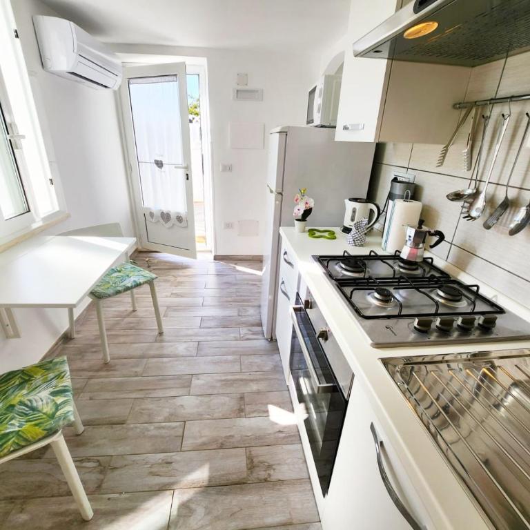 Casa al mare Orchidea Relax, Moto parking e WiFi vicino alla spiaggia - Appartamento con 1 Camera da Letto - 4