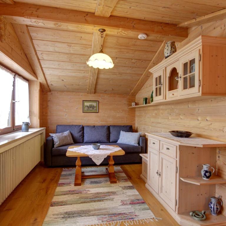 Ferienwohnung Birkenmeier inkl. Chiemgaukarte - Apartment mit Balkon - 1