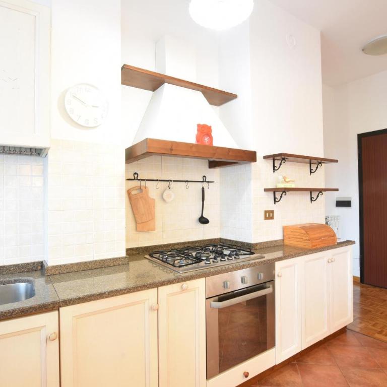 Lovely Apartment In Stresa With Wifi - Appartamento - 10