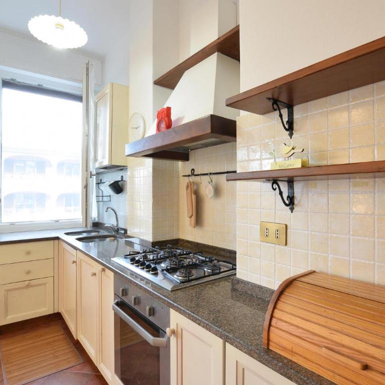 Lovely Apartment In Stresa With Wifi - Appartamento - 9