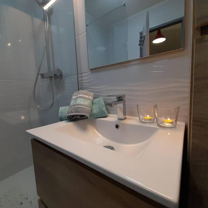 Petit paradis classé 3 étoiles à 200m de la plage! Terrasse-Wifi-Parking-clim - Studio mit Terrasse - 13