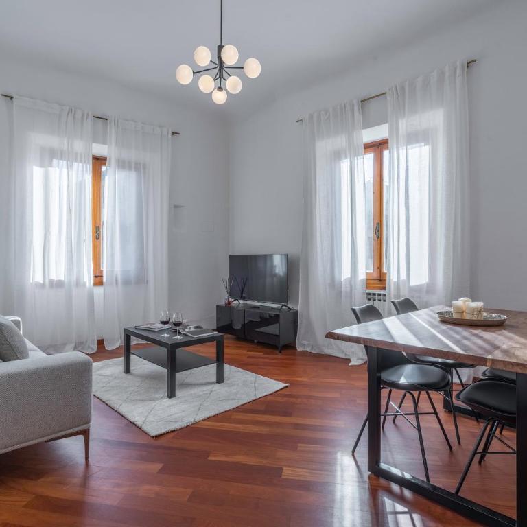 Casa tua Santo Spirito - Appartamento con 2 Camere da Letto - 1