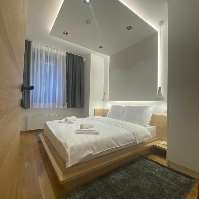 Apartments Natalija - Zlatni Javor - One-Bedroom Apartment - 2