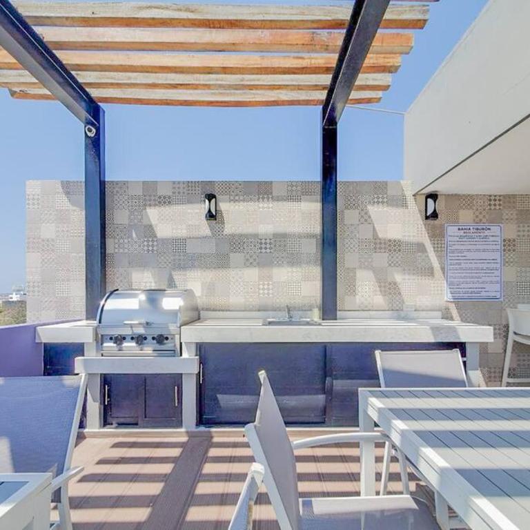 Penthouse Con Terraza en Zona Dorada - Two-Bedroom Apartment - 18