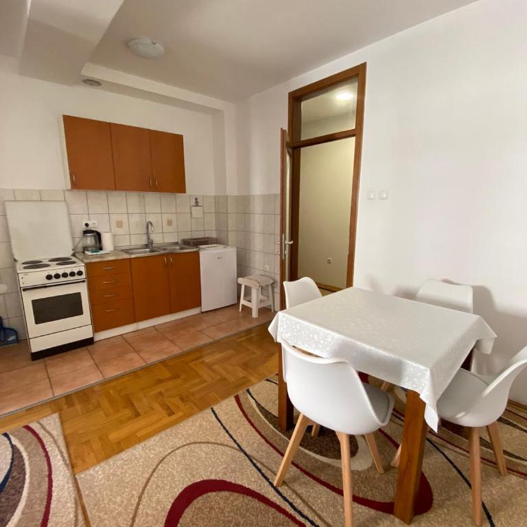 Apartman CENTAR - Apartman sa 1 Spavaćom Sobom - 4