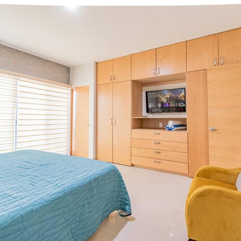Lujoso Condominio Tiburon a 3 Cuadras de la Playa - Two-Bedroom Apartment - 19