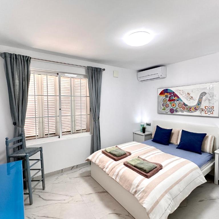 Sonnige Villa mit privatem Pool & Dachterrasse - Villa de 3 dormitorios - 8