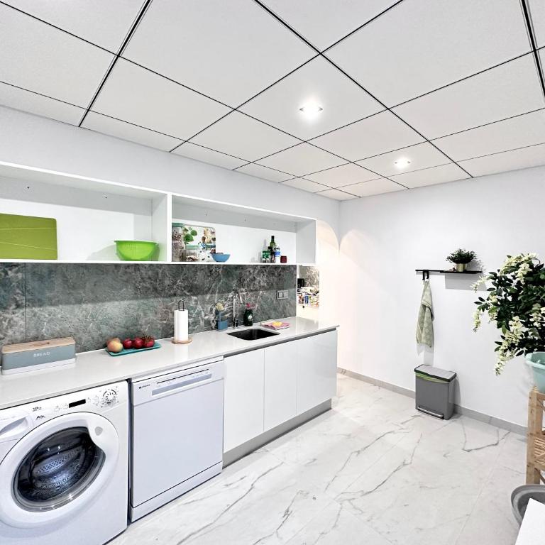 Sonnige Villa mit privatem Pool & Dachterrasse - Villa de 3 dormitorios - 18