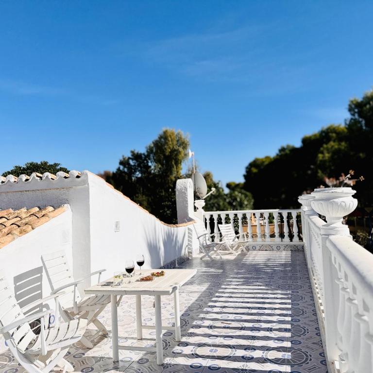Sonnige Villa mit privatem Pool & Dachterrasse - Villa de 3 dormitorios - 27
