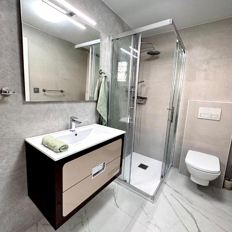 Sonnige Villa mit privatem Pool & Dachterrasse - Villa de 3 dormitorios - 7
