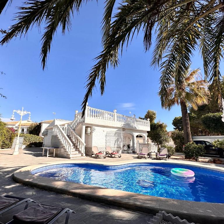 Sonnige Villa mit privatem Pool & Dachterrasse - Villa de 3 dormitorios - 1