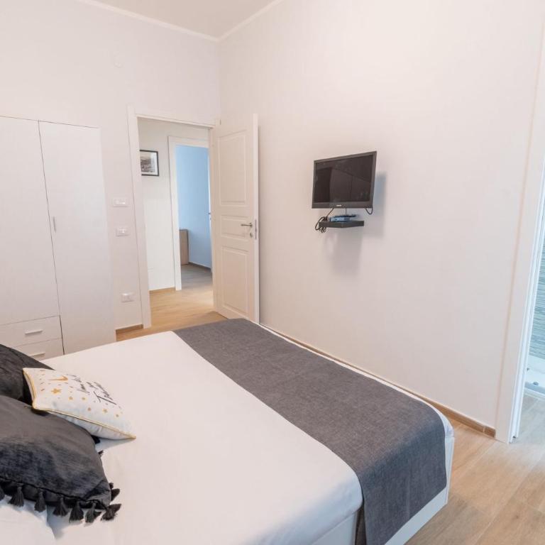LE TRE CHIAVI Apartment - Double Room with Private Bathroom - 4