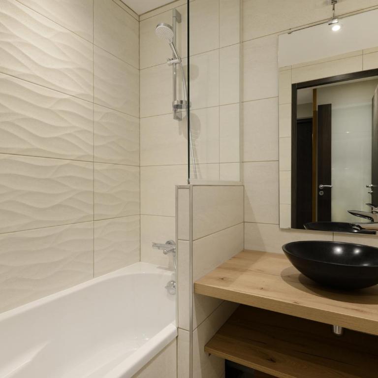 Bel appartement rénové avec accès direct aux pistes à Belle Plagne - One-Bedroom Apartment - 4