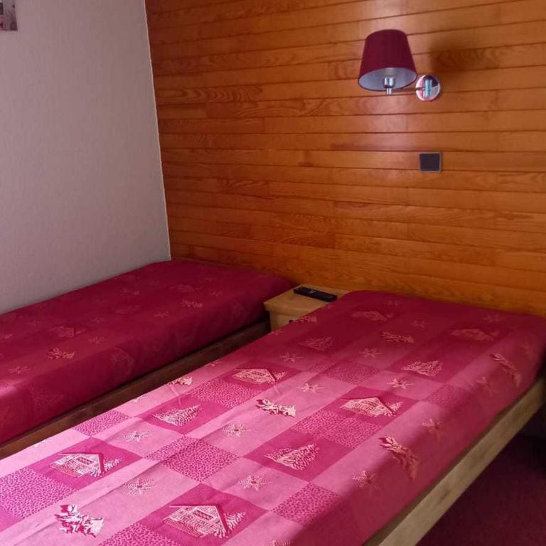 Appartement spacieux, ski aux pieds avec balcon, 5 pers - Apartamento de 1 dormitorio - 4