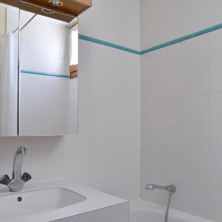 Appartement fonctionnel au cœur des pistes avec balcon et accès piscine - One-Bedroom Apartment - 7