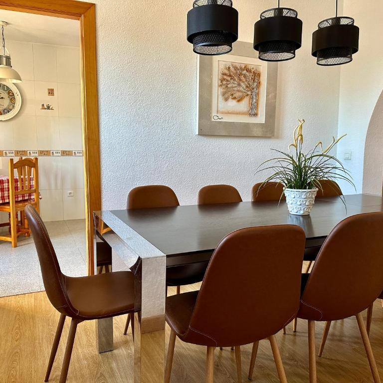 Casa de los Limones by Michael FAMILY VILLA NEAR PUERTO MARINA - Five-Bedroom House - 36